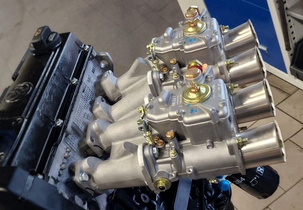 Ansaugbrücke passend für VW 2.0l 8V Crossflow Umrüstung auf Doppelvergaseranlage