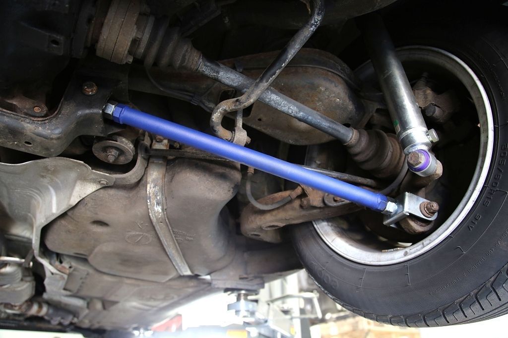untere Zugstreben Set zur Sturzverstellung Hinterachse passend für BMW 3er (E36/E46), X3 (E83), Z1, Z4 (E85/E86)