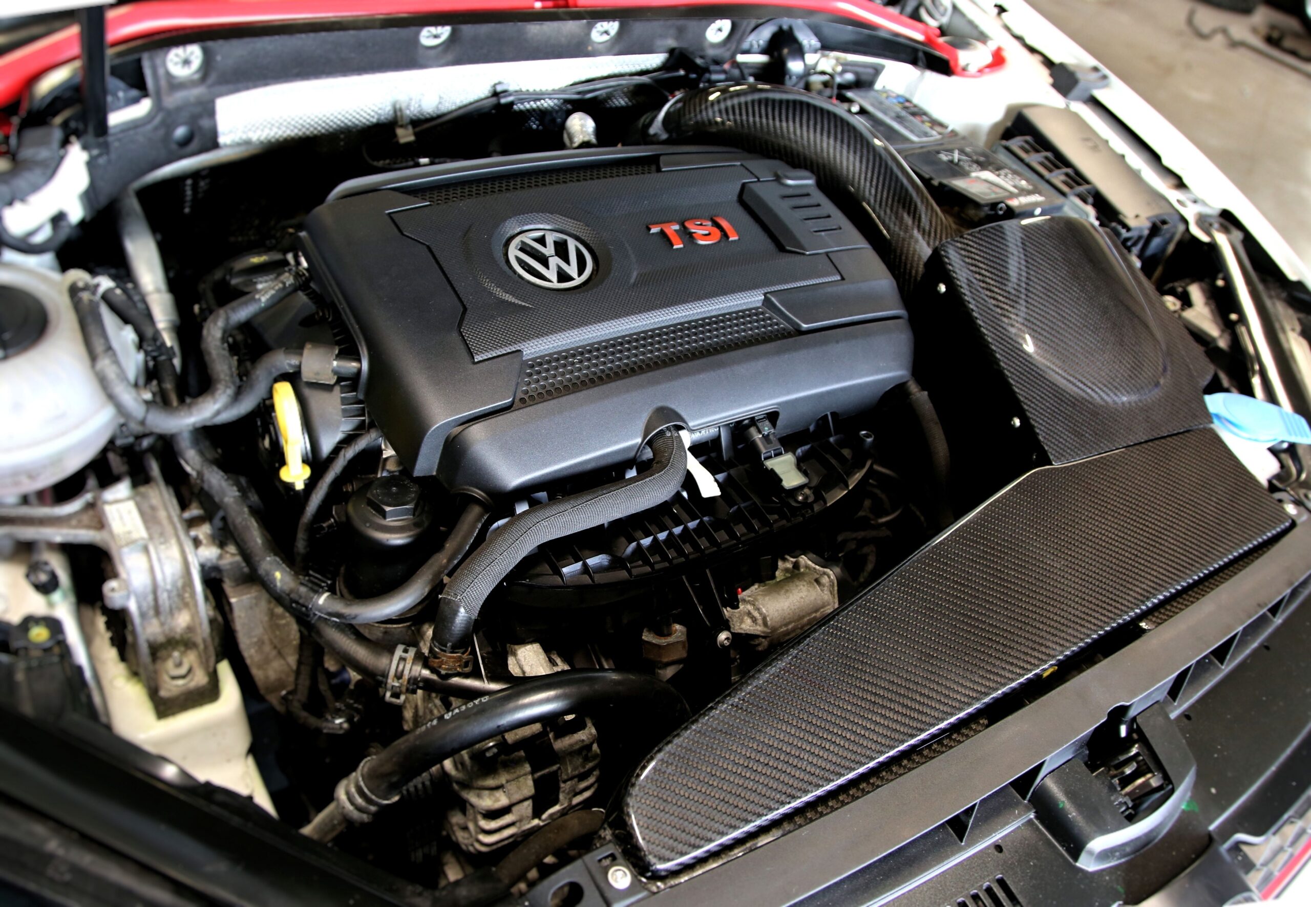 Carbon Air Intake/ Air-Box passend für Audi/Seat/Skoda/VW Plattform Golf VII 1.8T+2.0T Modelle