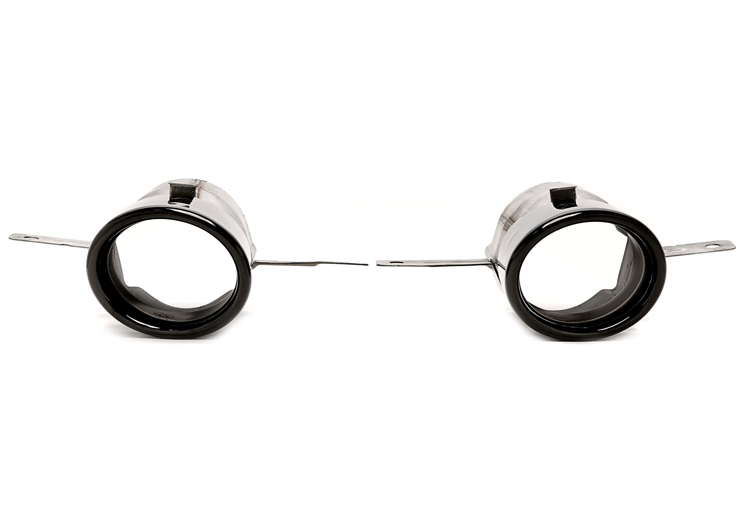 Endrohrblende zum anschrauben "single design" in schwarz/glänzend passend für Mercedes Benz A-Klasse (W177) / CLA-Klasse (W118) A35/CLA35