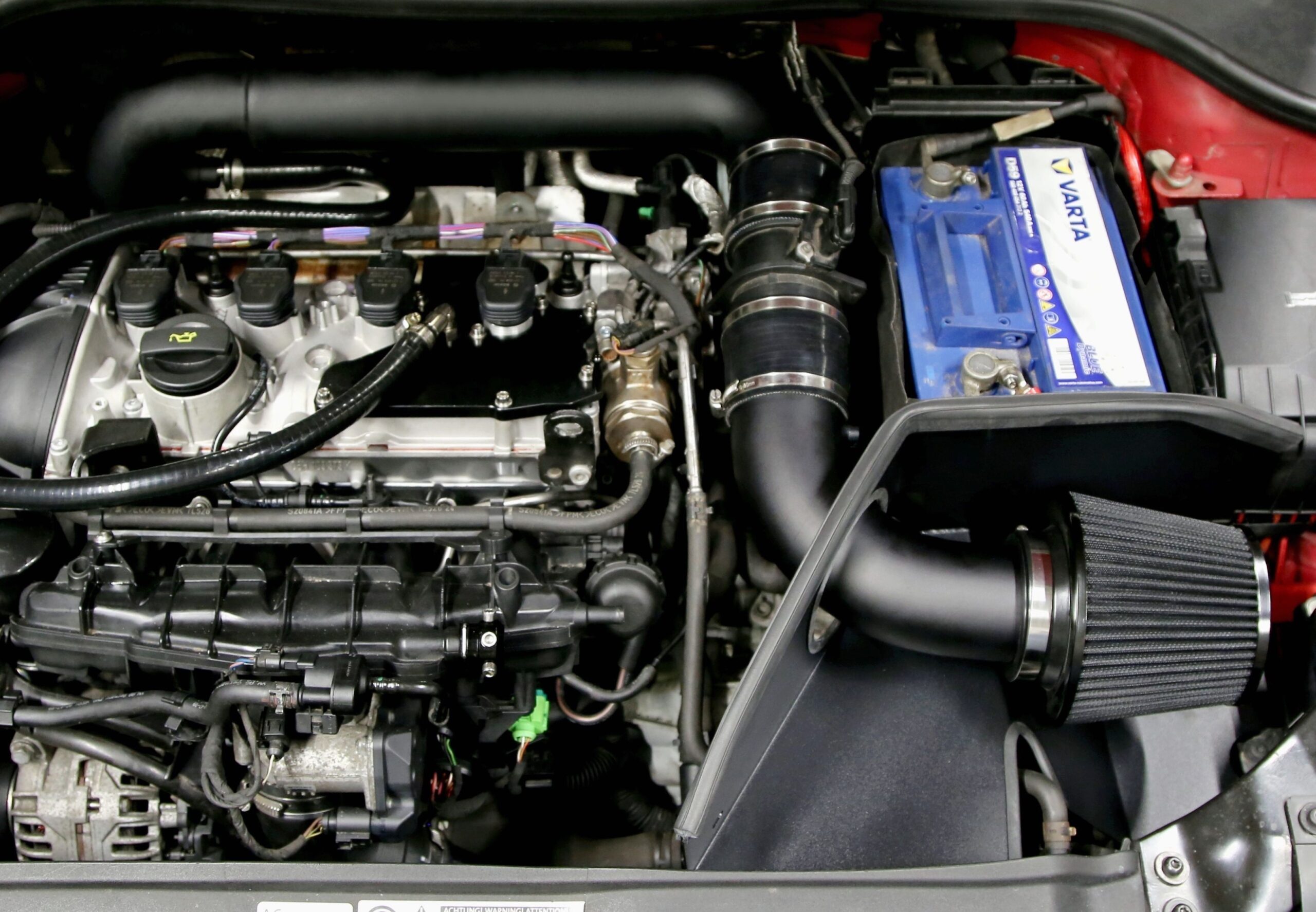 Ansaugrohr Kit schwarz/ air intake kit / passend für Audi / Seat / Skoda / VW 1.8l TFSI / 2.0l TSI / TFSI Motoren / Modelle ab 2011 - 2014