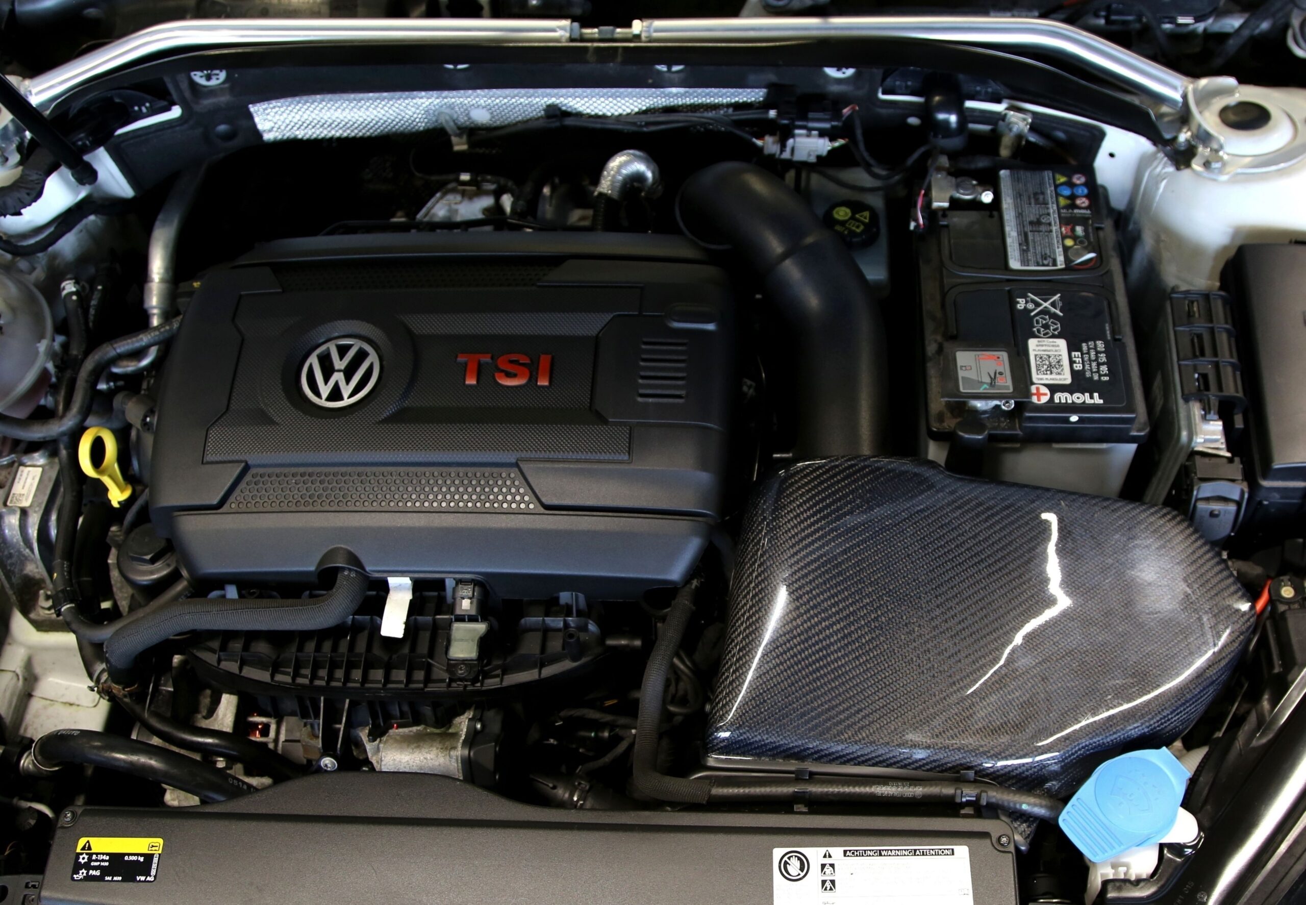 Carbon Air Intake passend für Audi A3 (8V)/ Seat Leon (5F)/ Skoda Octavia (5E)/ VW Golf VII (AU)