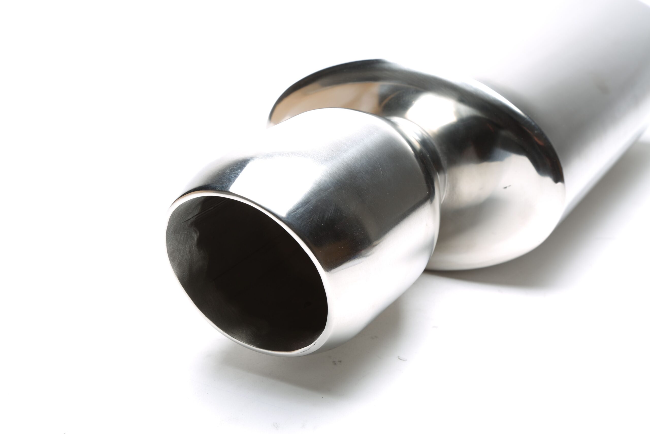 Edelstahl Sportendschalldämpfer universal 115mm rund / angeschrägt / nach innen gezogen